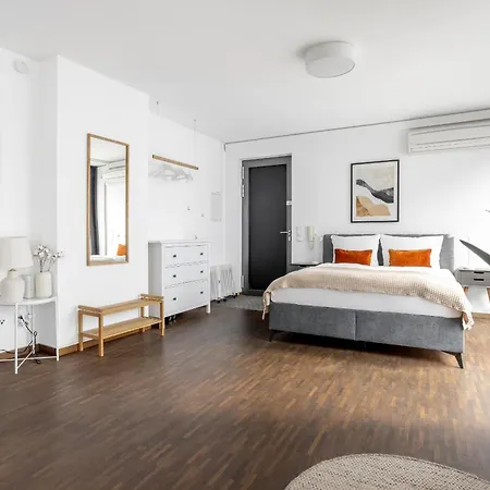 Global Living - Design I Rathausplatz I Kitchen I Apartment Augsburg