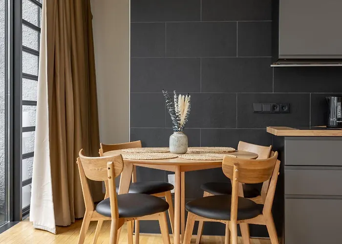 Global Living - Design I Rathausplatz I Kitchen I