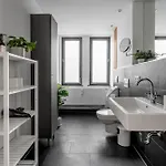 Global Living - Design I Rathausplatz I Kitchen I