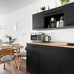 Global Living - Design I Rathausplatz I Kitchen I Appartamento