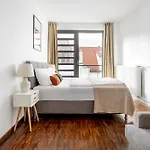 Global Living - Design I Rathausplatz I Kitchen I Appartamento *