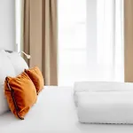 Global Living - Design I Rathausplatz I Kitchen I Augusta