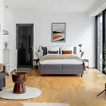 Appartamento Global Living - Design I Rathausplatz I Kitchen I Augusta