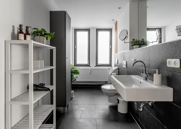 Global Living - Design I Rathausplatz I Kitchen I