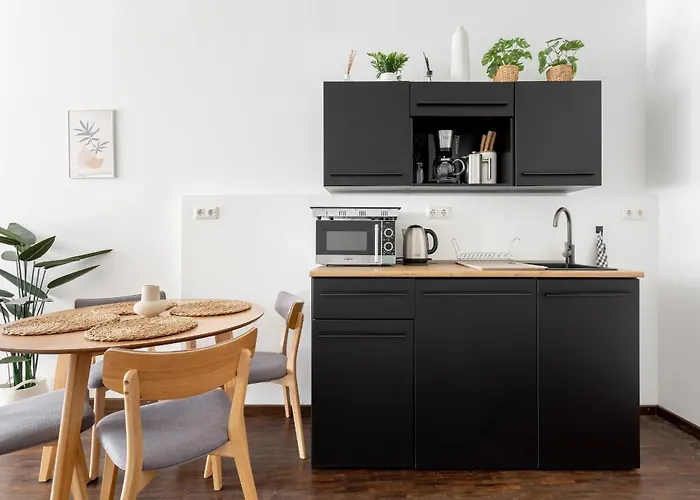 Global Living - Design I Rathausplatz I Kitchen I Apartmán Augsburg