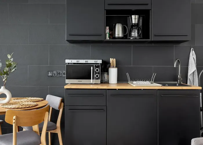 Global Living - Design I Rathausplatz I Kitchen I *