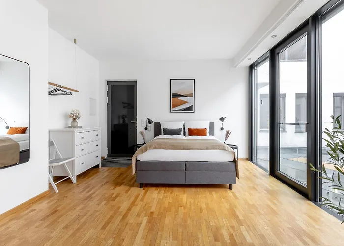 Apartmán Global Living - Design I Rathausplatz I Kitchen I Augsburg
